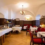 Zum Ritter St Georg - Oldest Residential Building In Since 1592 호텔 하이델베르크