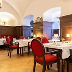 Zum Ritter St Georg - Oldest Residential Building In Since 1592 3* 하이델베르크