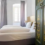 Zum Ritter St Georg - Oldest Residential Building In Since 1592 מלון 3*