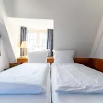 호텔 Zum Ritter St Georg - Oldest Residential Building In Since 1592 하이델베르크