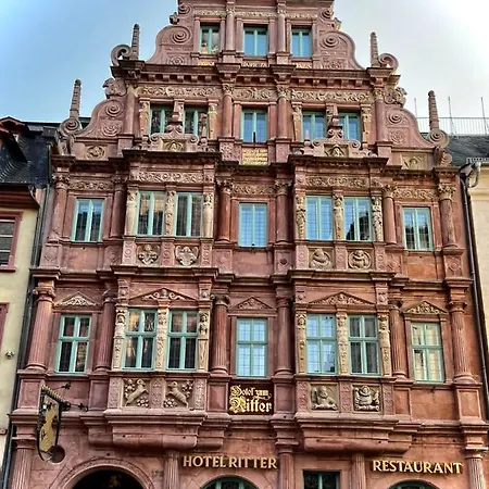 Zum Ritter St. Georg Szálloda