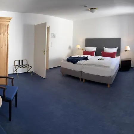 Szálloda Zum Ritter St. Georg 4*