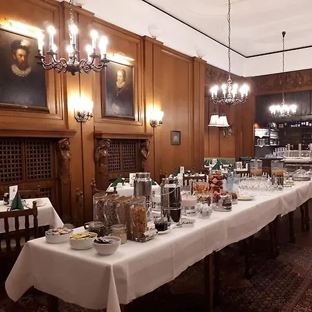 Отель Zum Ritter 3*