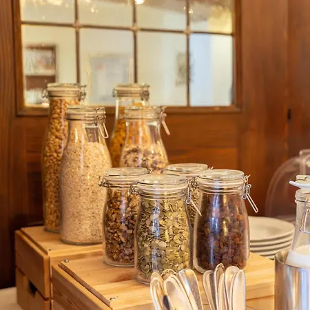 Zum Ritter St Georg - Oldest Residential Building In Since 1592 3* Heidelberg