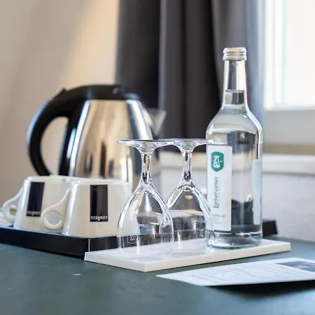 Zum Ritter St Georg - Oldest Residential Building In Since 1592 3* ハイデルベルク