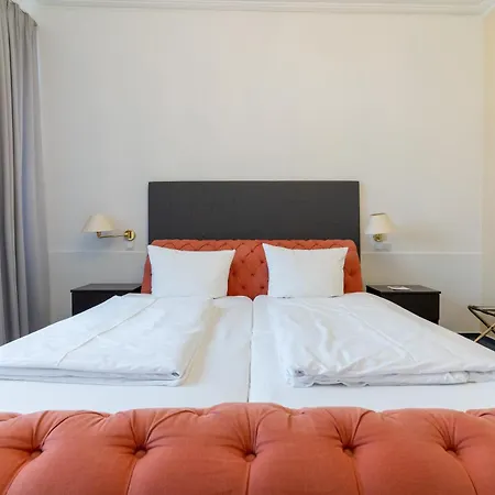 מלון Zum Ritter St Georg - Oldest Residential Building In Since 1592