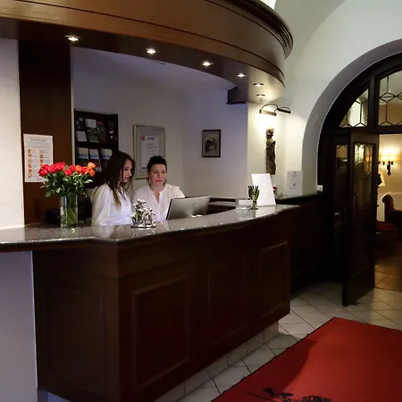 Zum Ritter St Georg - Oldest Residential Building In Since 1592