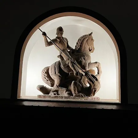 Zum Ritter St Georg - Oldest Residential Building In Since 1592