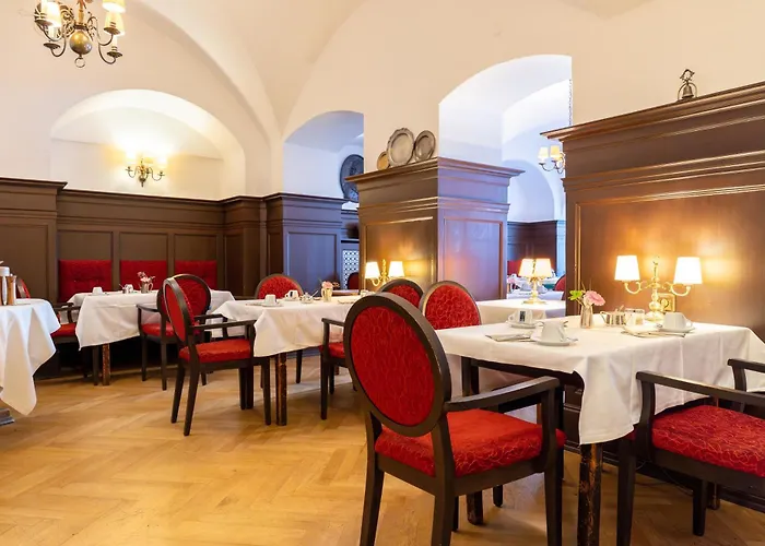 Zum Ritter St Georg - Oldest Residential Building In Since 1592 3* Heidelberg