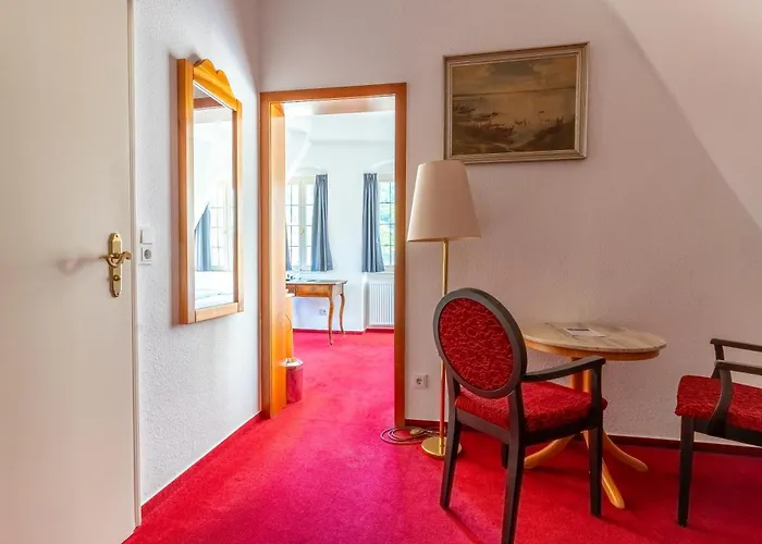 Zum Ritter St Georg - Oldest Residential Building In Since 1592 Heidelberg