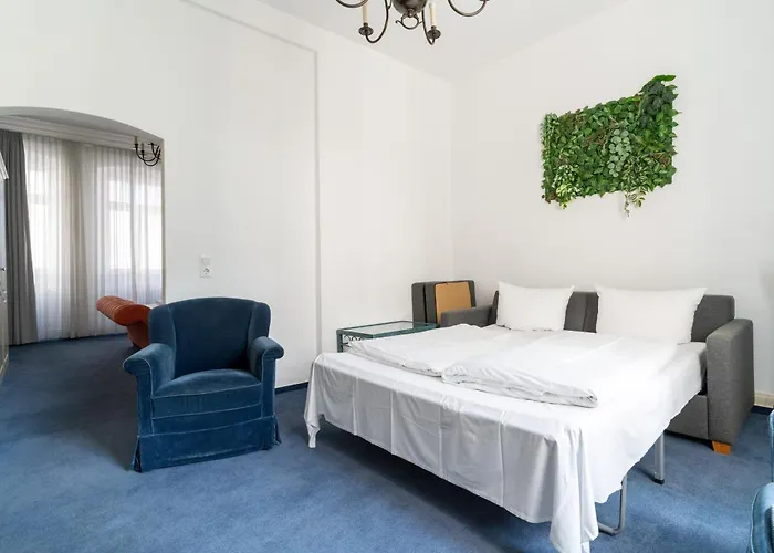 Zum Ritter St Georg - Oldest Residential Building In Since 1592 Heidelberg