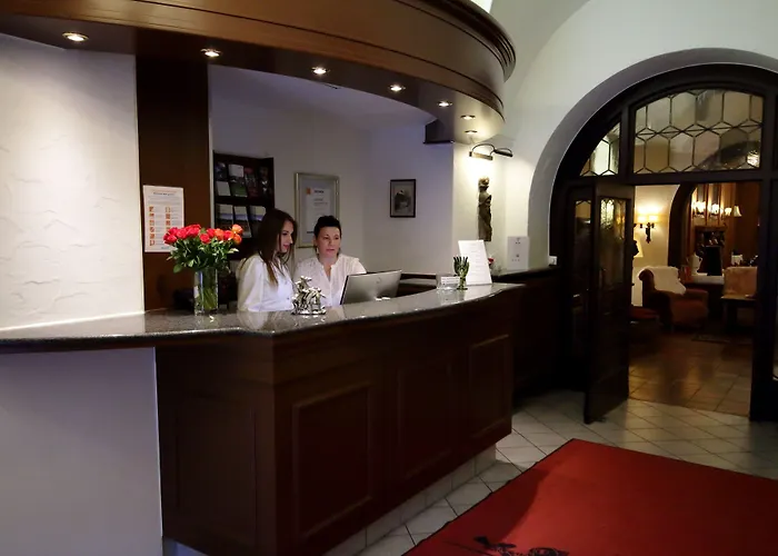 Zum Ritter St Georg - Oldest Residential Building In Since 1592