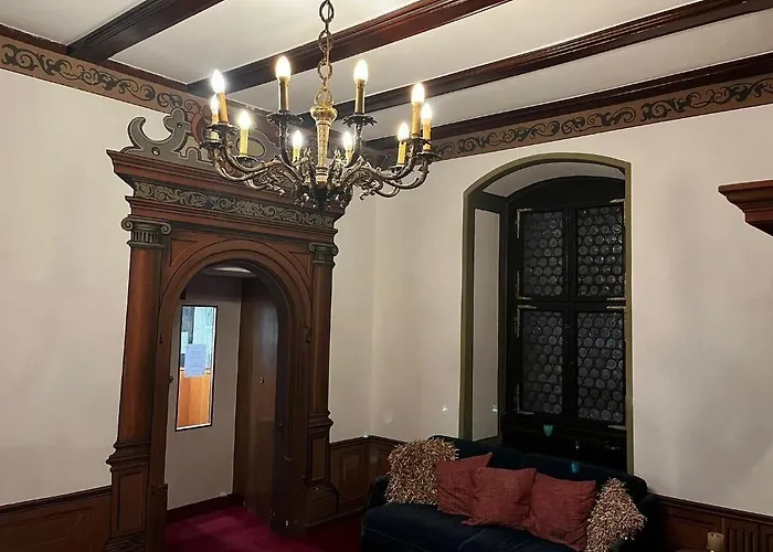 Hotel Zum Ritter St Georg - Oldest Residential Building In Since 1592 Heidelberg