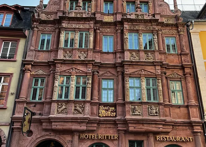 Zum Ritter St Georg - Oldest Residential Building In Since 1592 3*