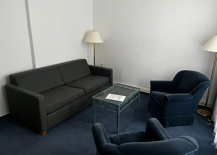 Zum Ritter St Georg - Oldest Residential Building In Since 1592 3*